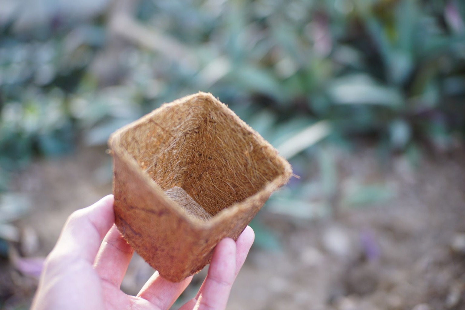 Design écologique : innovations artistiques pour un avenir durable — Maîtriser les techniques de transformation des déch